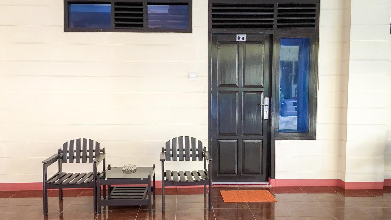 Uni Beach Hotel Pangandaran Exterior foto